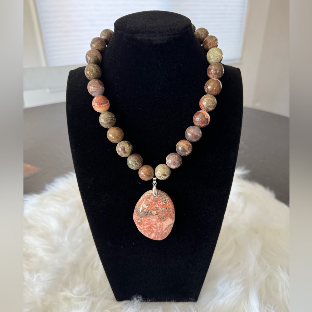 NWOT Jasper Necklace with 925 Clasp - Picture 3 of 9